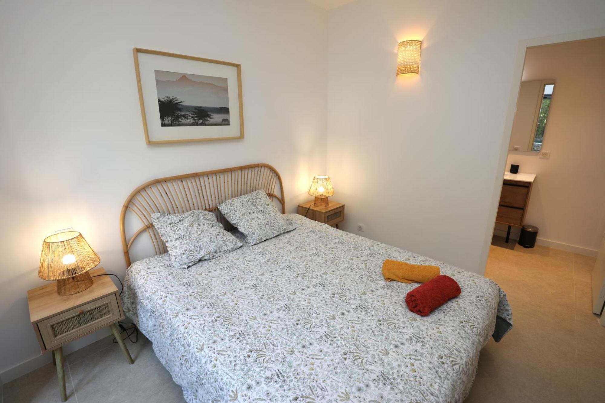 T2 Neuf Sur Jardin Proche Plage Carqueiranne Esterno foto